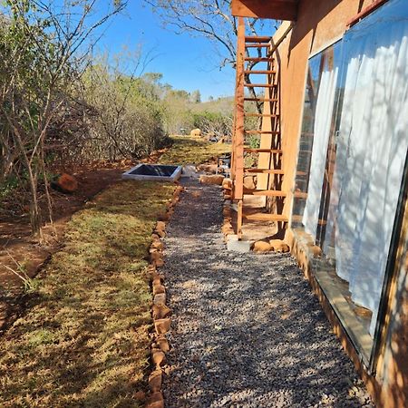 Hartbeest Bush Lodge 4 Hartbeespoort Bagian luar foto