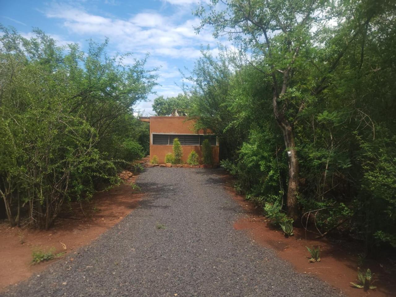 Hartbeest Bush Lodge 4 Hartbeespoort Bagian luar foto