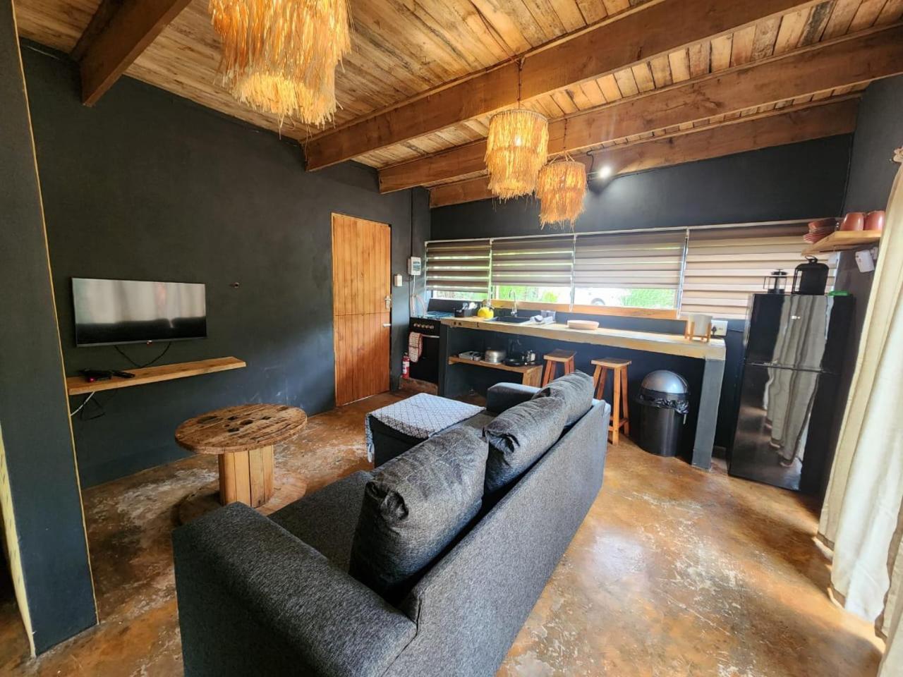 Hartbeest Bush Lodge 4 Hartbeespoort Bagian luar foto